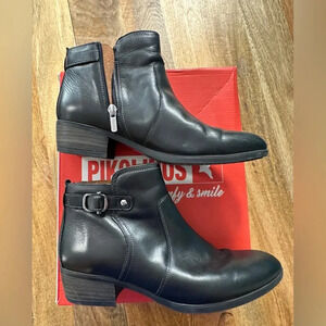 Pikolinos black leather ankle boots zipper, 39, NWT